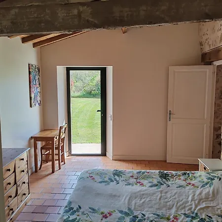 Nyaraló Grange De Charme Avec Piscine Et Jardin, Ideale Pour Vos Aux Sables-d'olonne