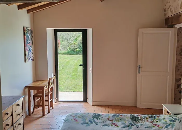 Villa Grange De Charme Avec Piscine Et Jardin, Ideale Pour Vos Aux Sables-d'olonne