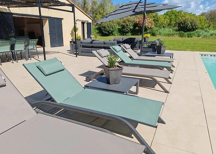 Villa Grange De Charme Avec Piscine Et Jardin, Ideale Pour Vos Aux Sables-d'olonne