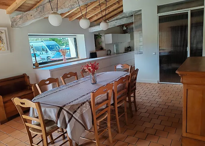 Villa Grange De Charme Avec Piscine Et Jardin, Ideale Pour Vos Aux Sables-d'olonne