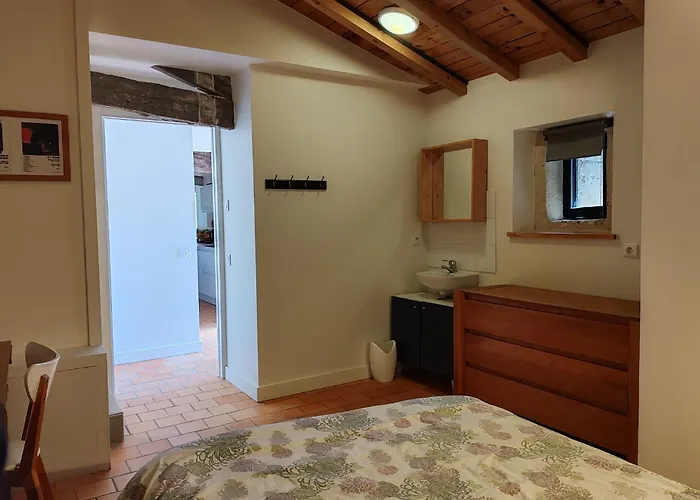 Grange De Charme Avec Piscine Et Jardin, Ideale Pour Vos Aux Sables-d'olonne * Ле-Сабль-д’Олон